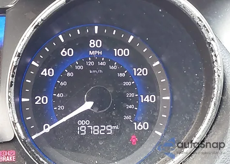 2013 Hyundai Sonata Hybrid z USA, uszkodzony, nr VIN KMHEC4A49DA076558